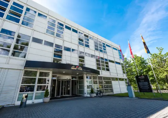 César Ritz Colleges Switzerland - universitas perhotelan terbaik di dunia