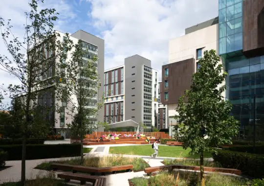 Imperial College London - universitas bisnis terbaik di london