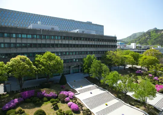 Seoul National University - universitas dengan jurusan psikologi terbaik di asia