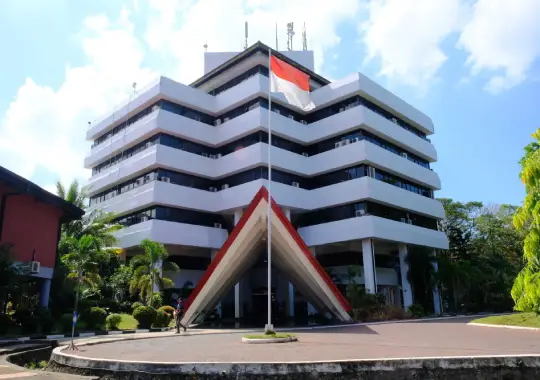 Universitas Hasanuddin (Unhas) - fakultas peternakan terbaik di dunia