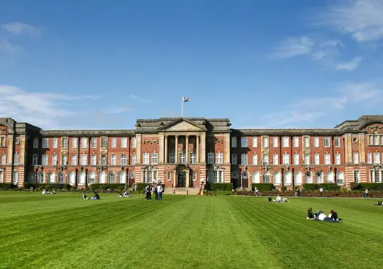 Leeds Beckett University, UK - kuliah public relation di luar negeri