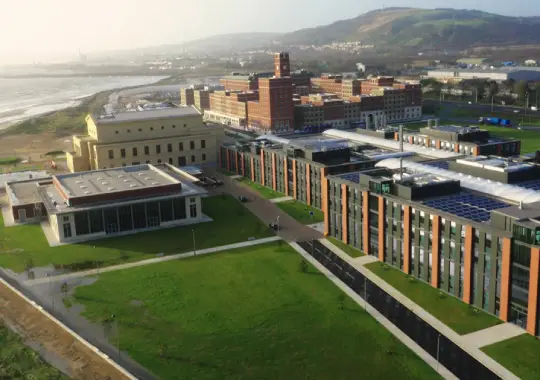 Swansea University, UK - kuliah public relation di luar negeri