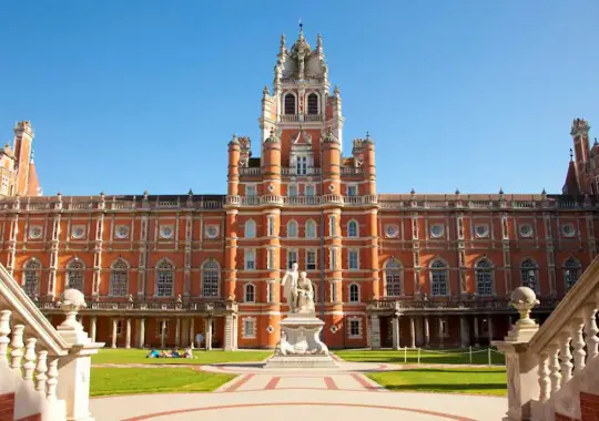 Royal Holloway University of London - alasan kuliah di inggris