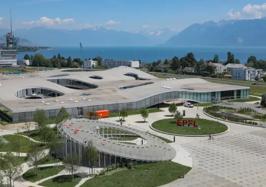 EPFL – École polytechnique fédérale de Lausanne - universitas teknologi luar negeri