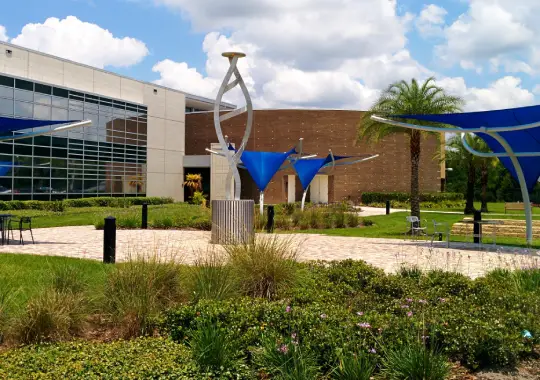 Hillsborough Community College (HCC) - apa itu community college
