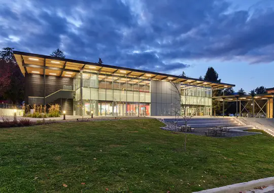 Selkirk College - community college canada
