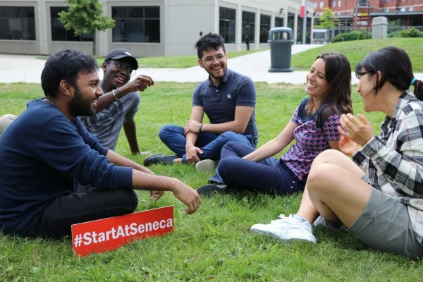 Foto 2 Seneca College