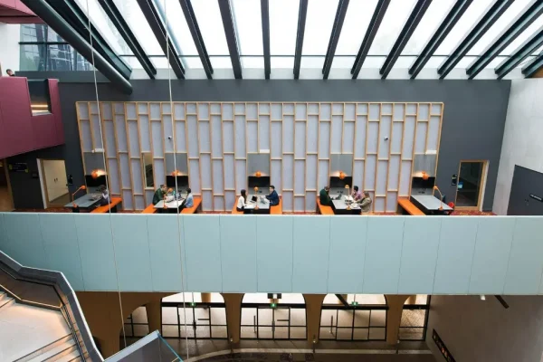 Kuliah di University of Melbourne, Australia
