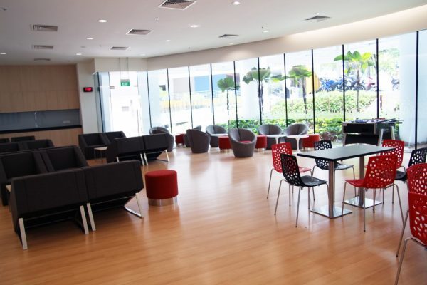 Lounge2-1024x682-1-pxu21r85gjjh3yul0457bc0a4q5nqgk1kk9xq6lwgw