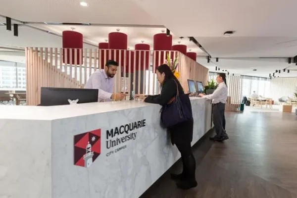 Macquarie University