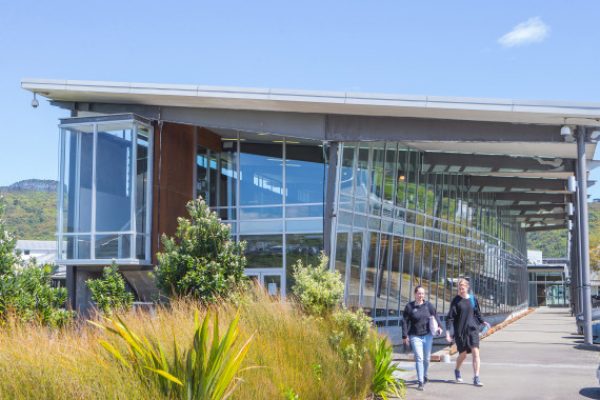 Porirua-Campus-14__FillWzU3MCw0MDBd