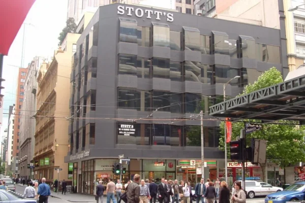 Stott's Colleges, Australia
