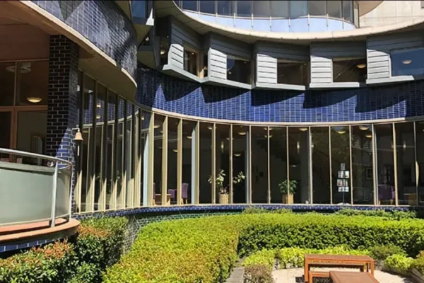 Kampus University of Devinity, Australia