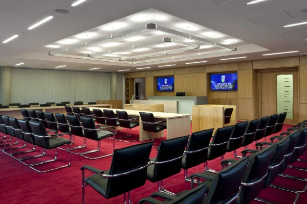 University College Dublin (UCD)